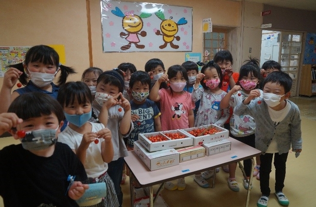 さくらんぼプレゼント