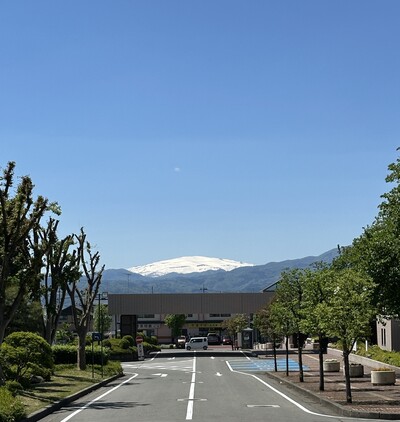 月山